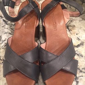 Musse and Cloud Clog Wedges